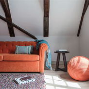 wittenberg-little-house-orange-sofa