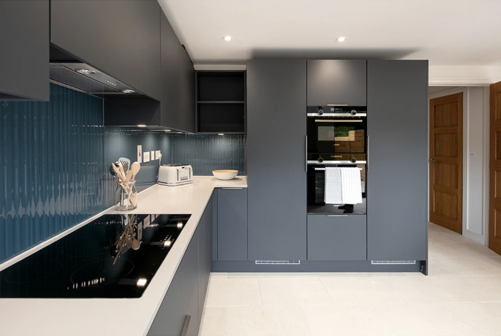 Henrietta Gardens Graphite Kitchen And Blue Splash Back Joseph King Interiors Feature Image